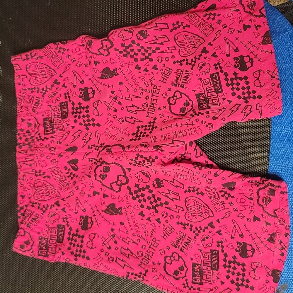 *FINAL* MONSTER HIGH GIRLS PINK COTTON DOODLE SHORTS: NWOT: SIZE S